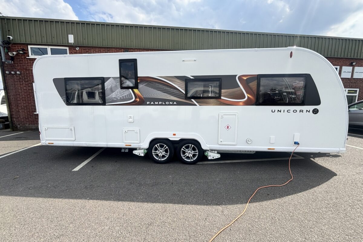 Bailey Unicorn Pamplona 2023 OFFSIDE