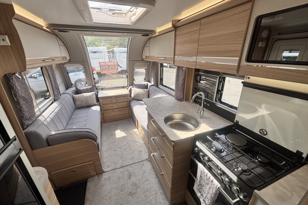 Bailey Unicorn Pamplona 2023 VIEW TO FRONT