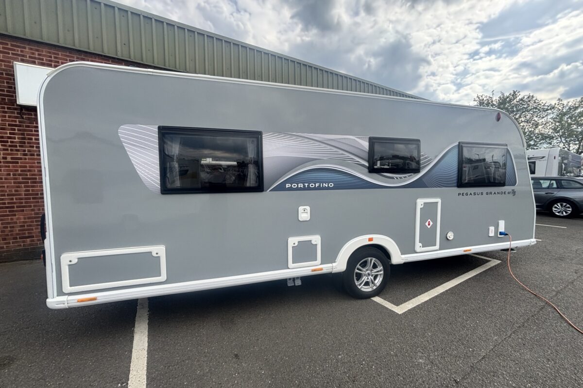 2024 Bailey Pegasus Grande GT75 Portofino Side