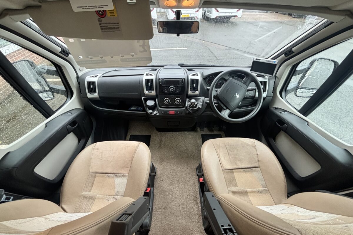 Bailey Approach SE 740 2012 CAB