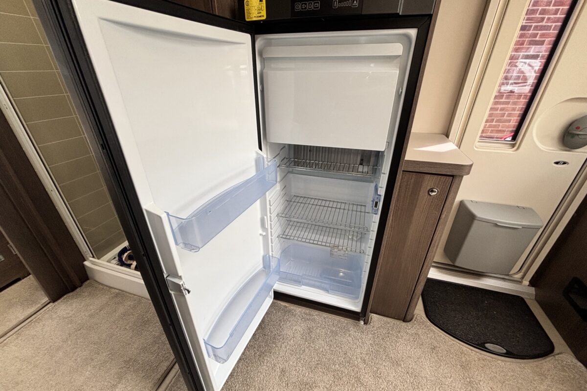 2021 Buccaneer Commodore THETFORD FRIDGE FREEZER