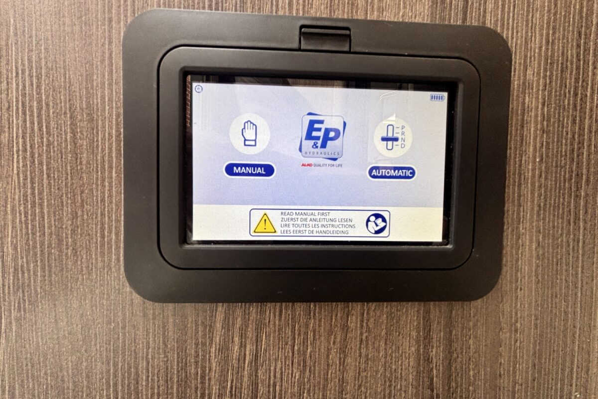 2021 Buccaneer Commodore E&P CONTROLS