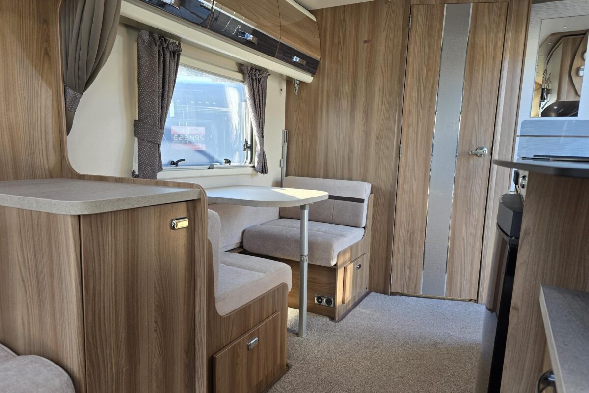 2019 SWIFT ELEGANCE 530