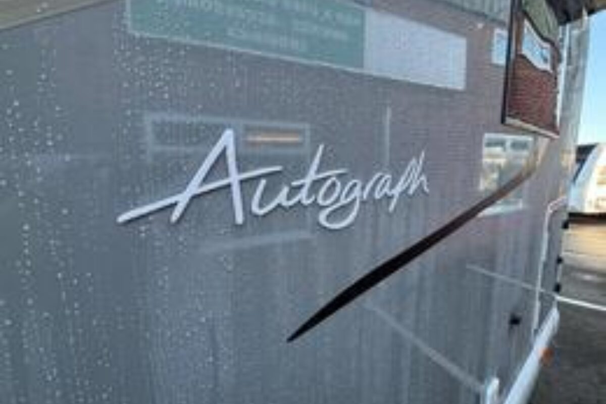 New Bailey Autograph 79-4i 2026 decal