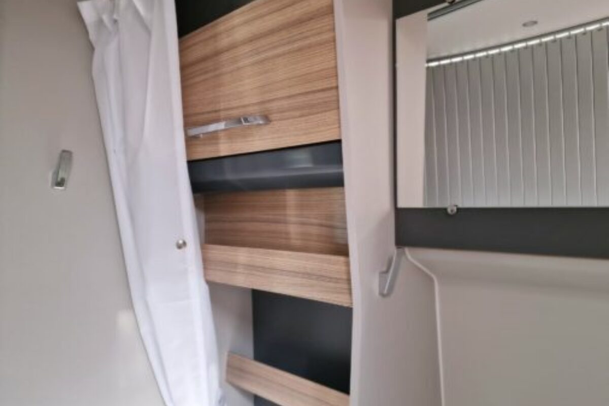 BAILEY ENDEAVOUR B62
