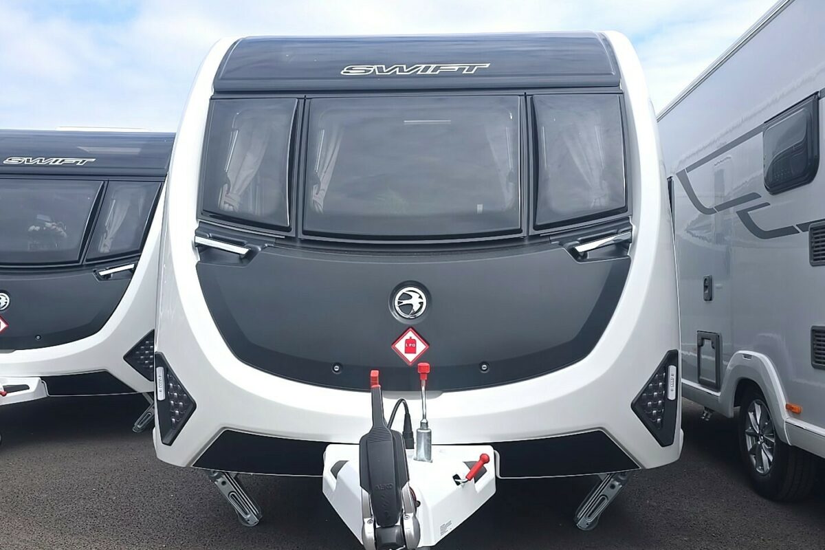 2026 CONQUEROR 480 FRONT