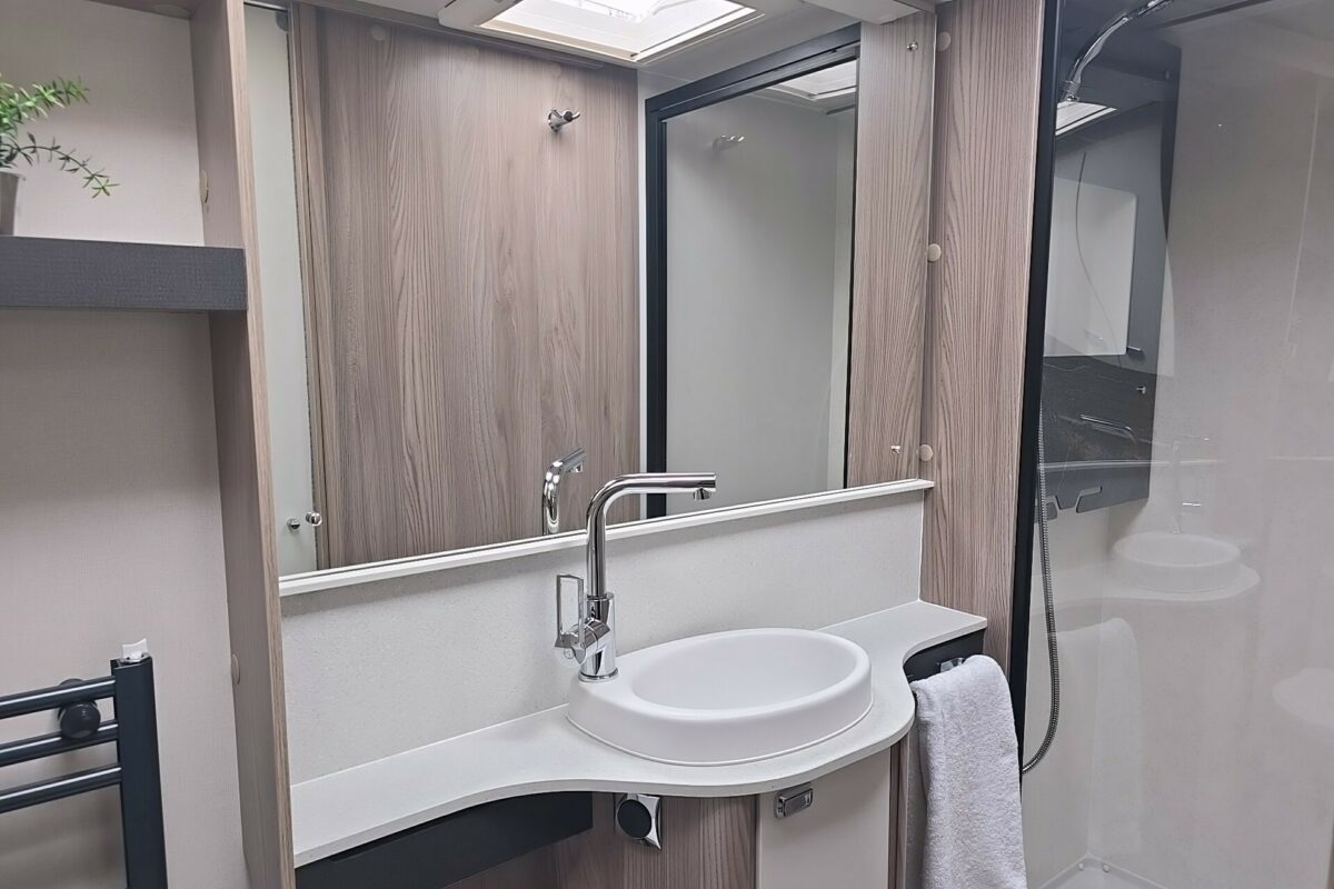 2026 CONQUEROR 645 GRANDE SINK