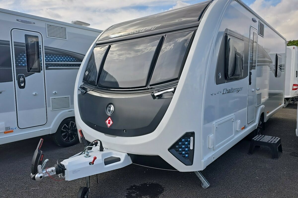 2026 SWIFT CHALLENGER 560 FRONT N/S