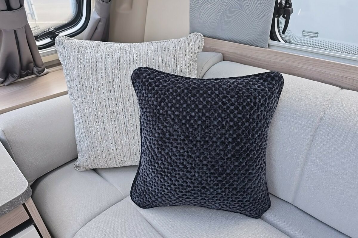 2026 SWIFT CHALLENGER 560 CUSHIONS