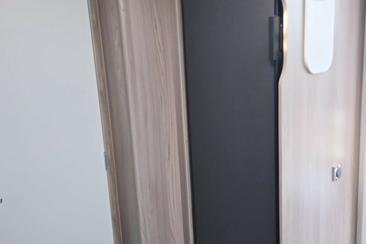 2026 SWIFT CHALLENGER 560 FRIDGE