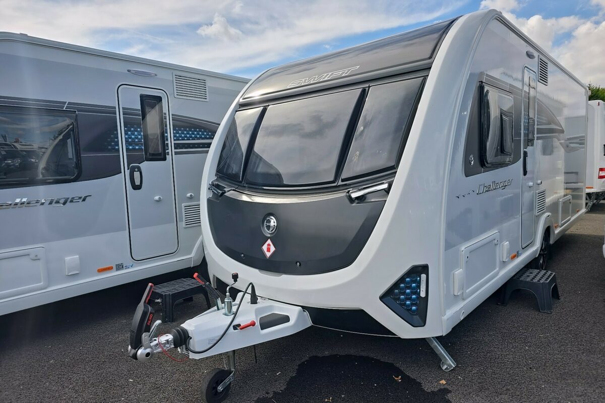 2026 SWIFT CHALLENGER 580 FRONT N/S