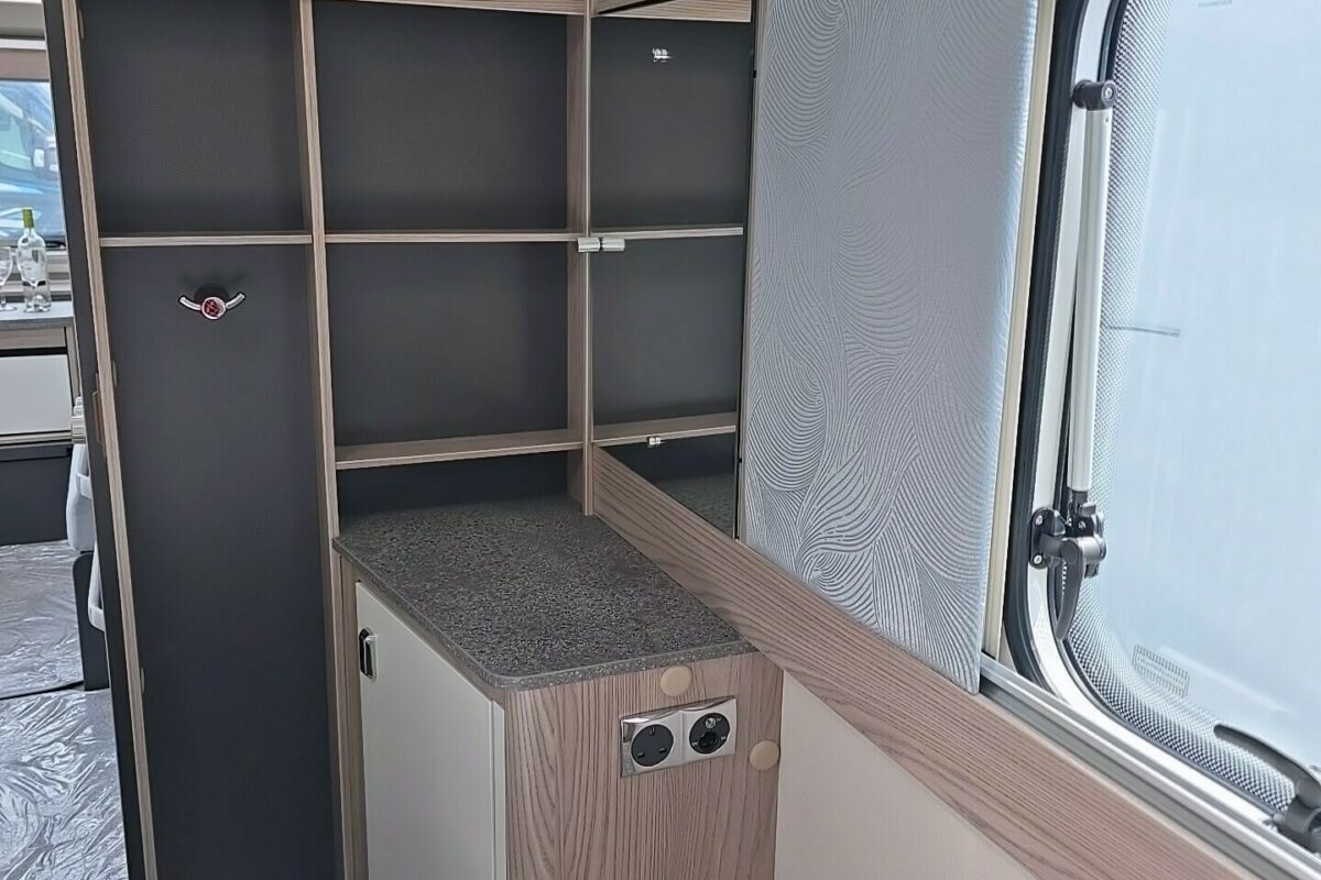 2026 SWIFT CHALLENGER 580 BEDROOM