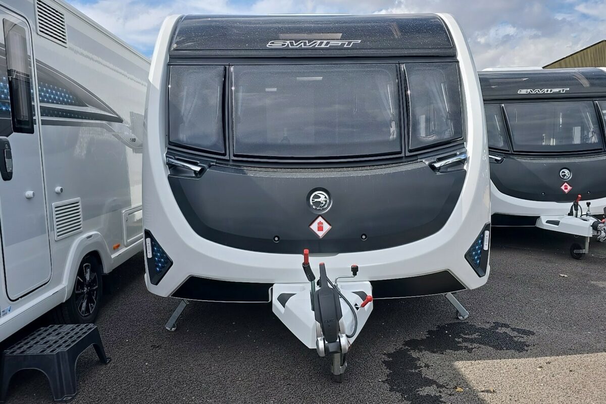 2026 SWIFT CHALLENGER  580 GRANDE FRONT