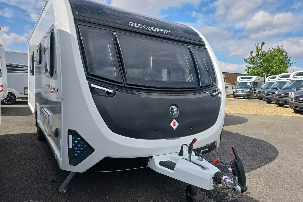 2026 SWIFT CHALLENGER  580 GRANDE FRONT O/S