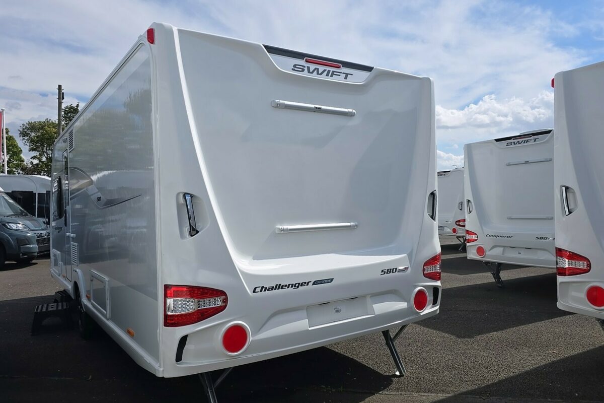 2026 SWIFT CHALLENGER  580 GRANDE REAR N/S