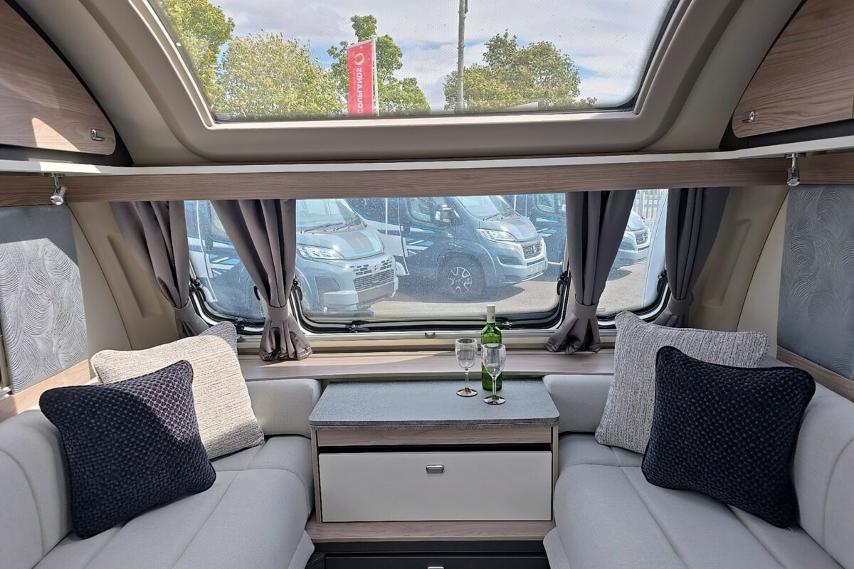 2026 SWIFT CHALLENGER  580 GRANDE LOUNGE