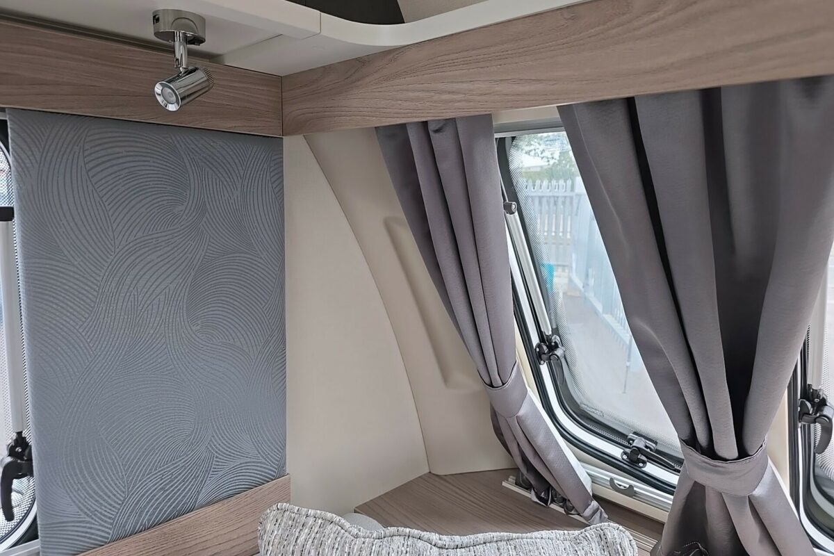 2026 SWIFT CHALLENGER 390 CURTAINS