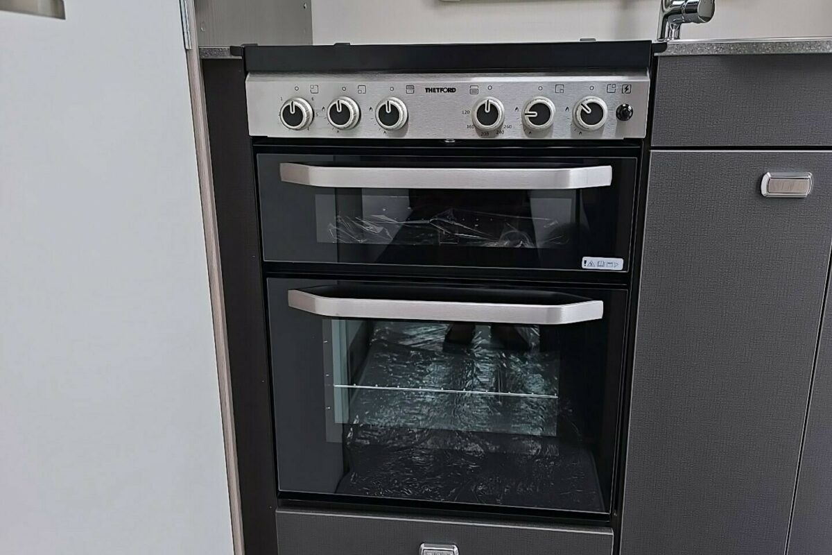 2026 SWIFT CHALLENGER 390 COOKER