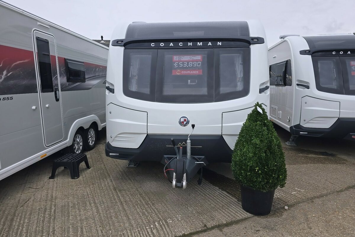 2026 COACHMAN LUSSO 2 FRONT