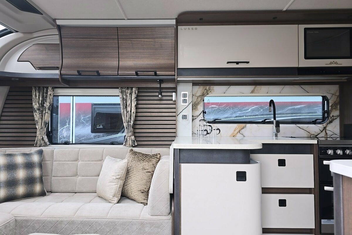 2026 COACHMAN LUSSO 2 ENTRANCE