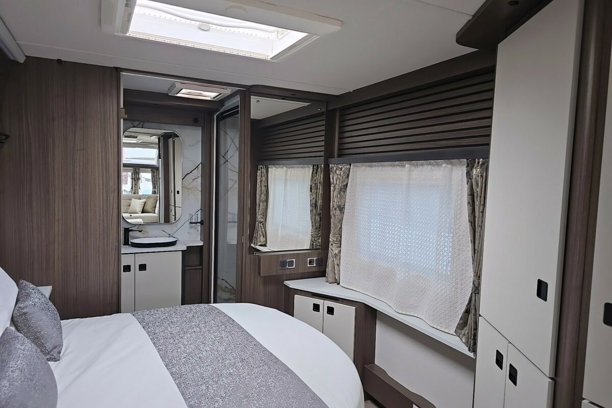 2026 COACHMAN LUSSO 2 BEDROOM