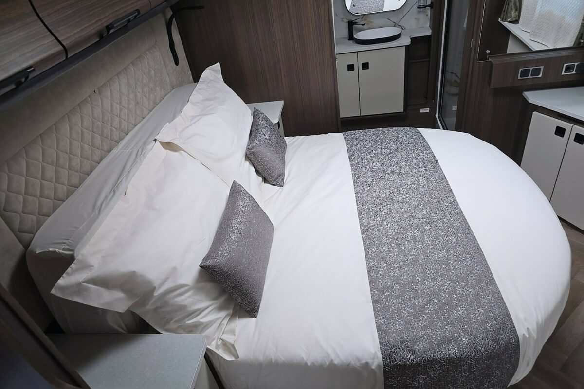 2026 COACHMAN LUSSO 2 BED