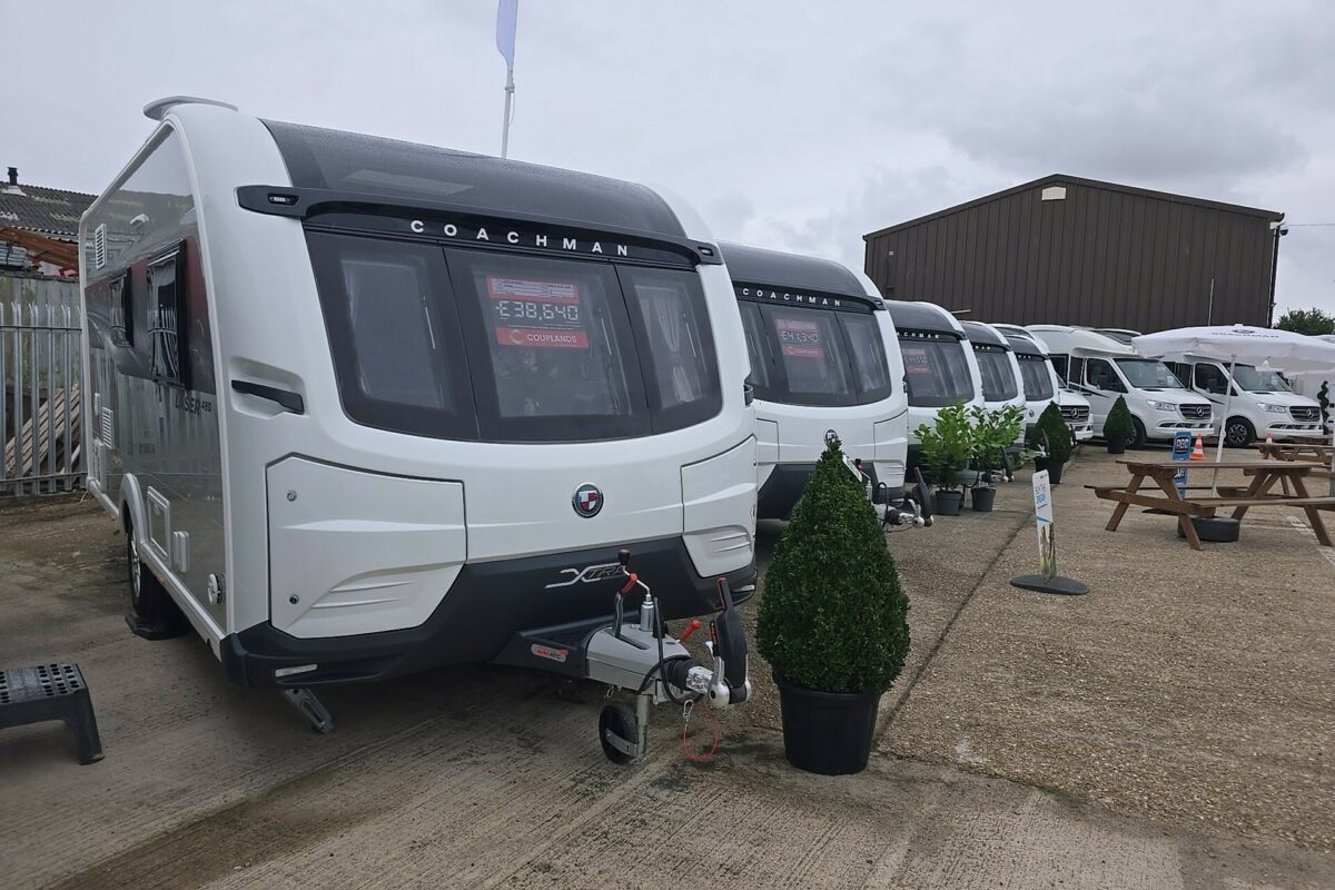 2026 COACHMAN LASER XTRA 480 FRONT O/S