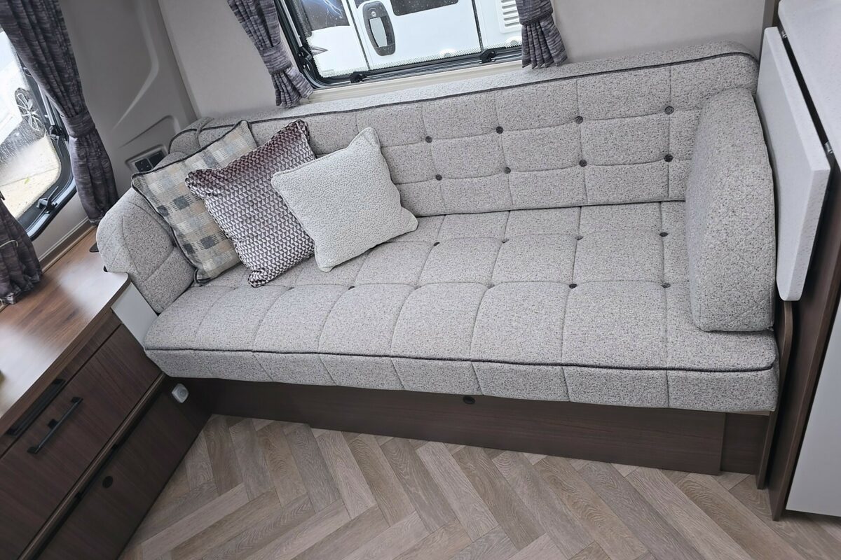 2026 COACHMAN LASER XTRA 480 SEAT