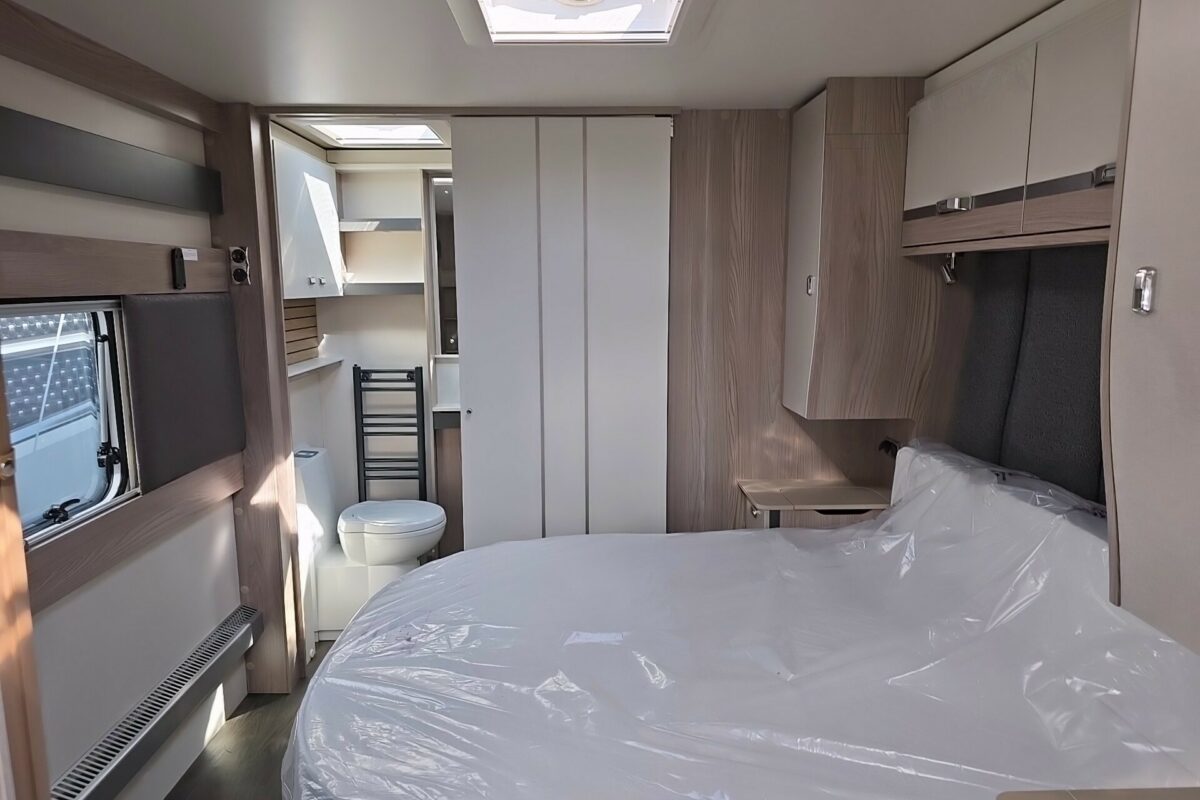 2026 SWIFT CONQUEROR 580 GRANDE BEDROOM