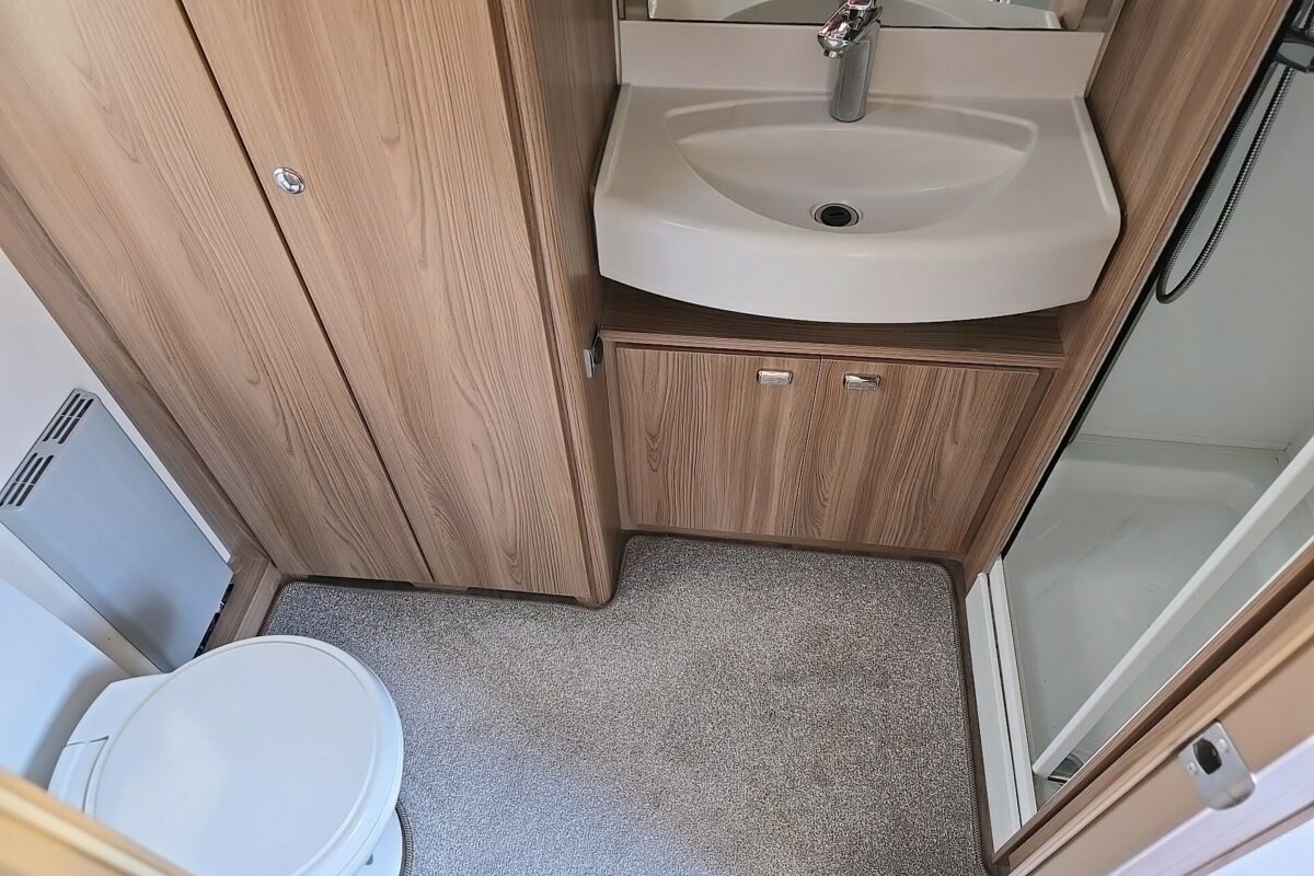 2020 SWIFT FAIRWAY PLATINUM 530 SINK