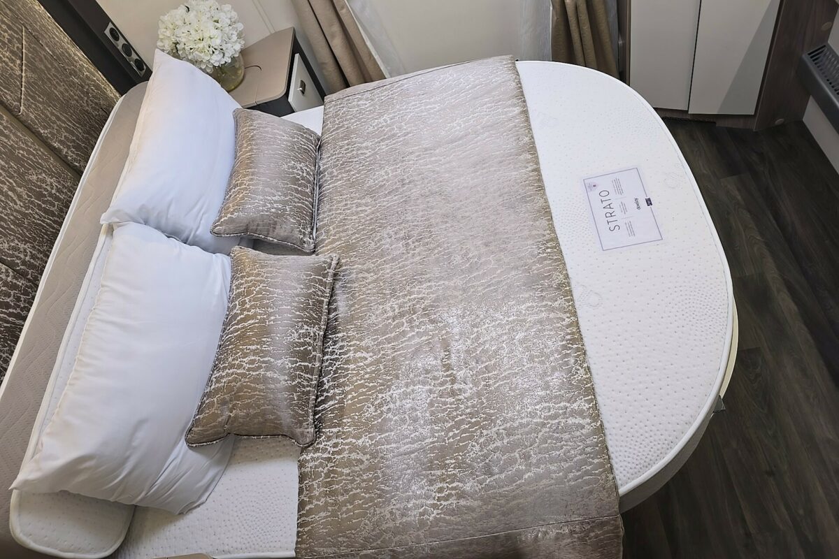 2026 BESSACARR BY DESIGN 835 BED