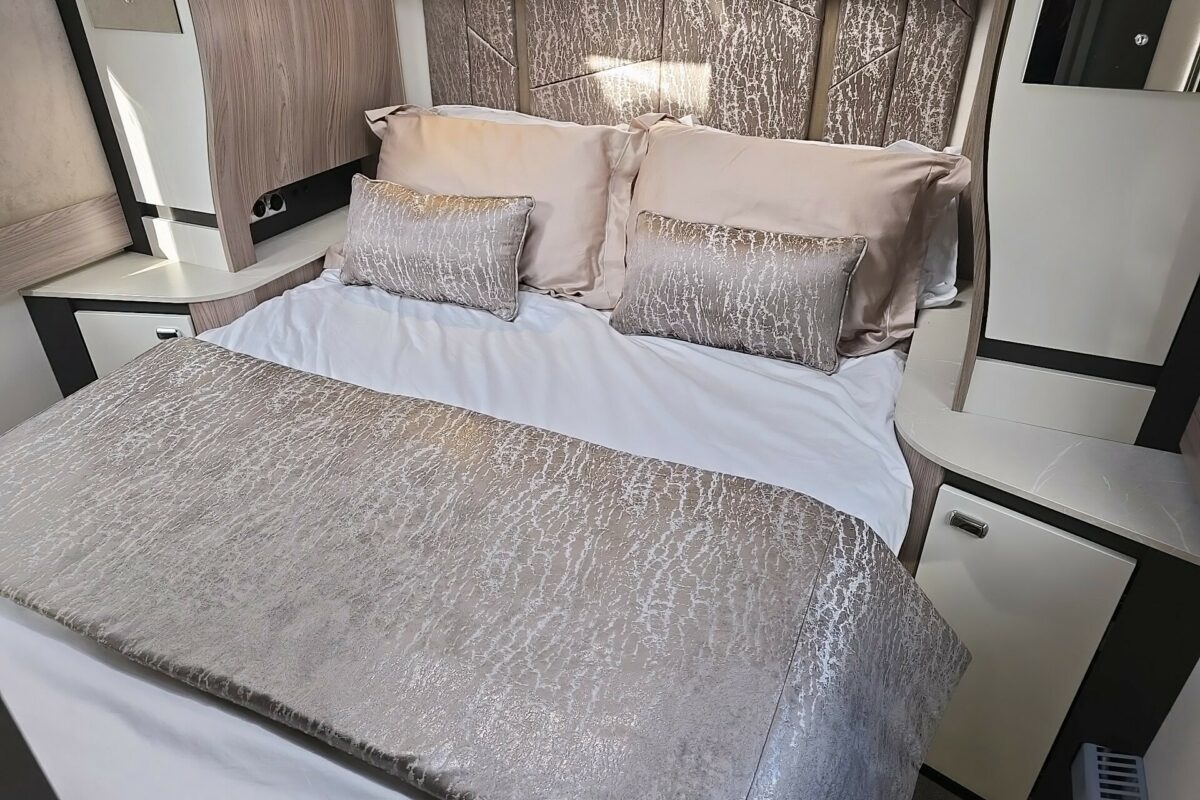 2026 BESSACARR BY DESIGN 850 BED