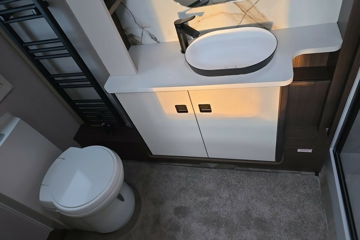 2026 LUSSO 1 WASHROOM