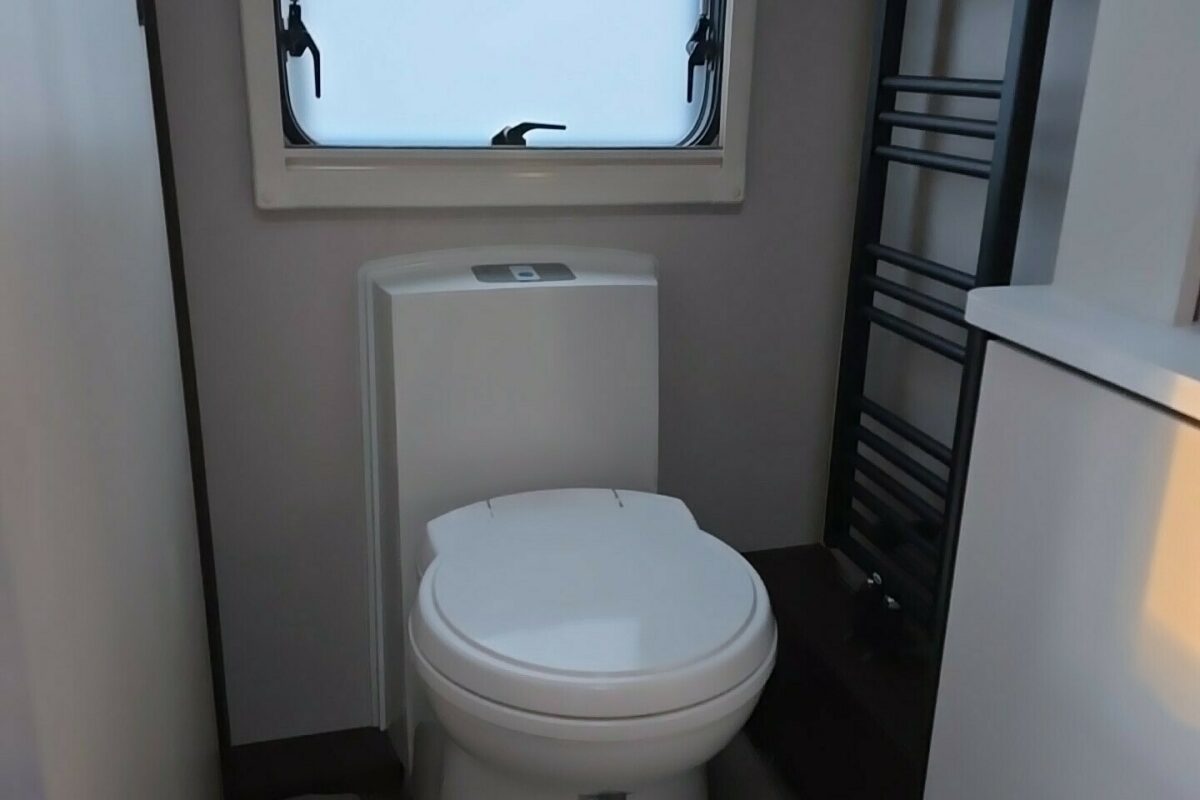 2026 LUSSO 1 WASHROOM