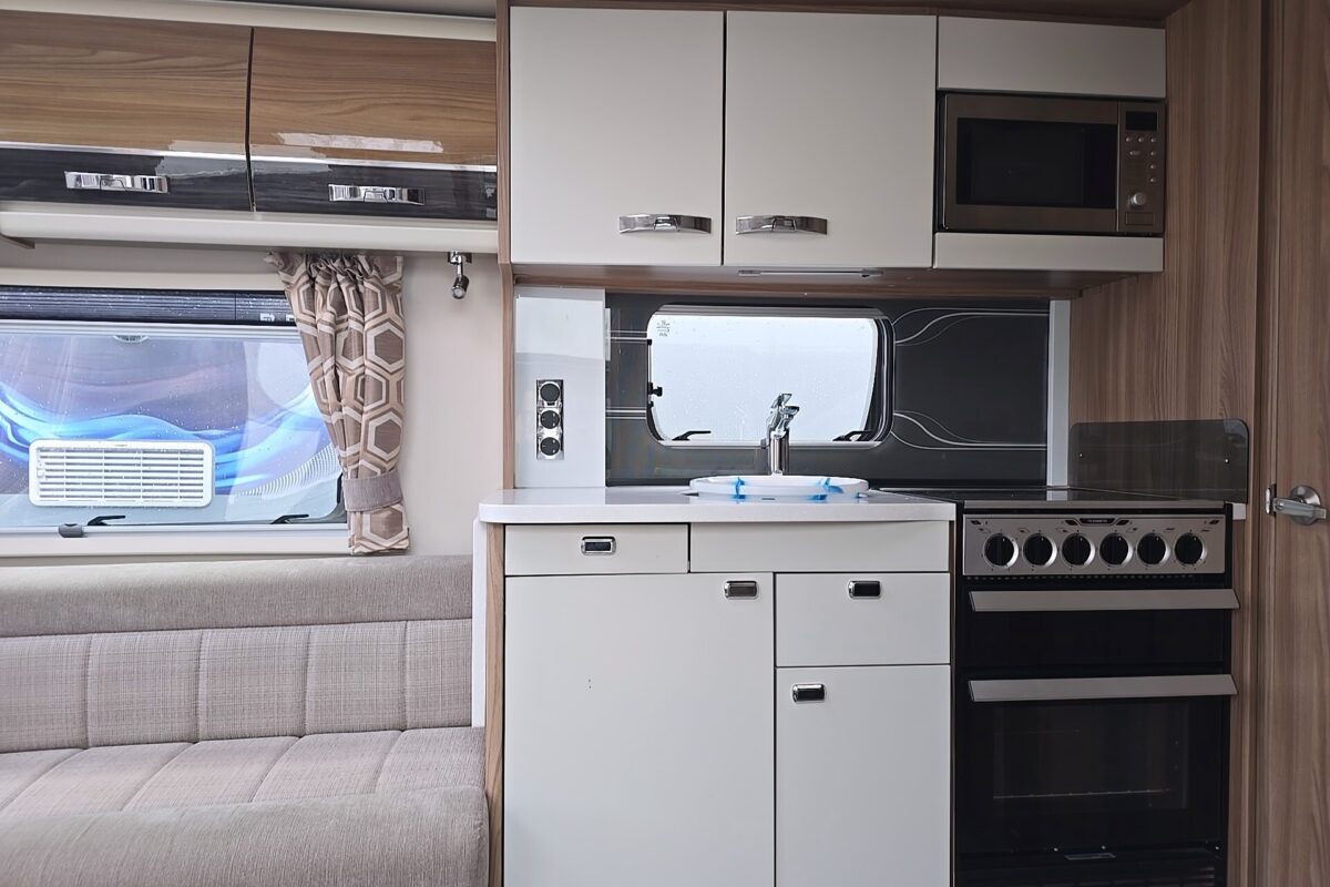 2018 SWIFT ELEGANCE 650