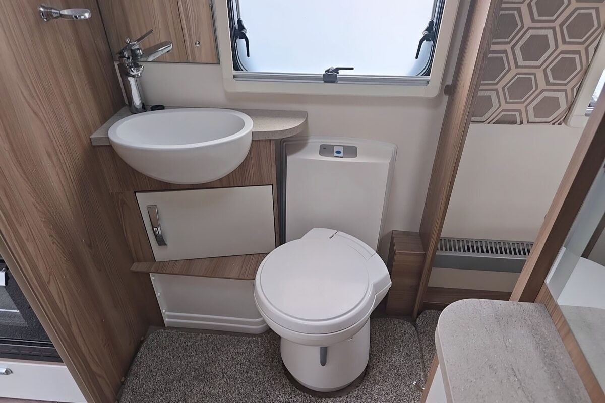 2018 SWIFT ELEGANCE 650