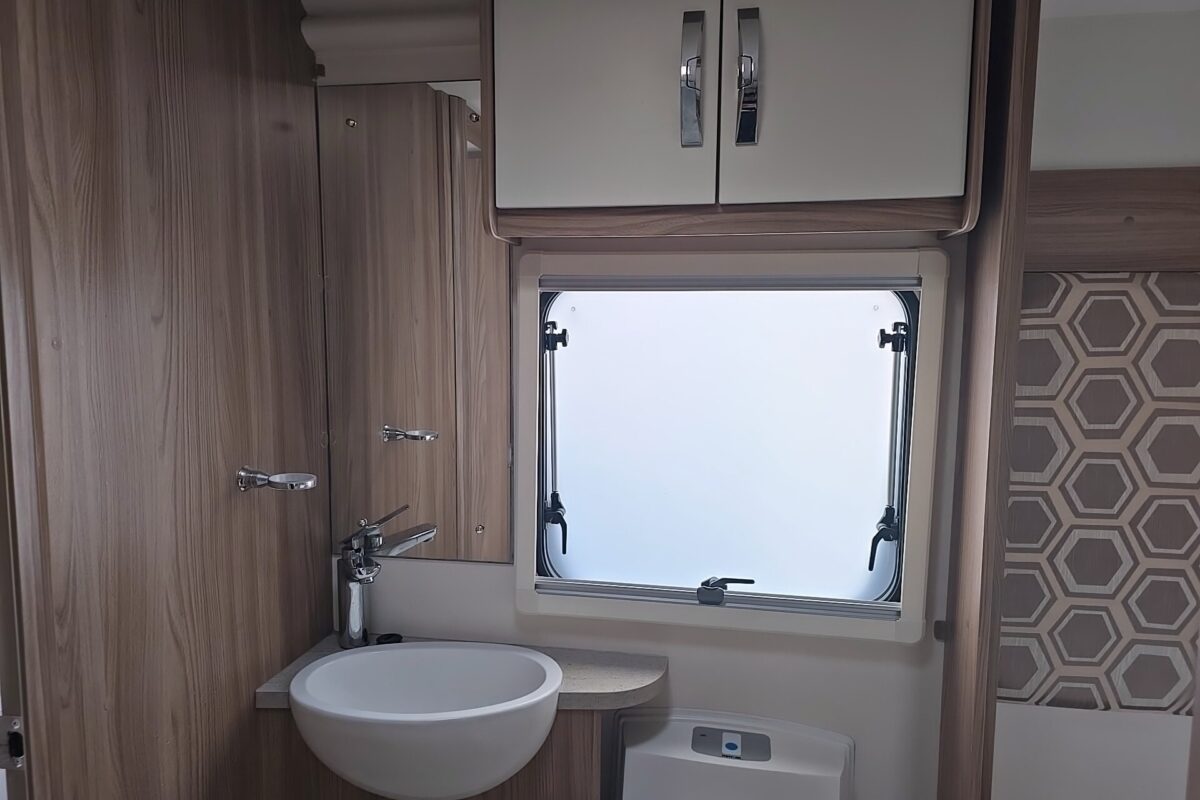 2018 SWIFT ELEGANCE 650