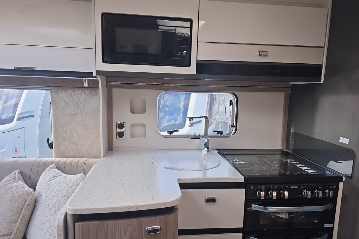 2026 SWIFT ELEGANCE GRANDE 850