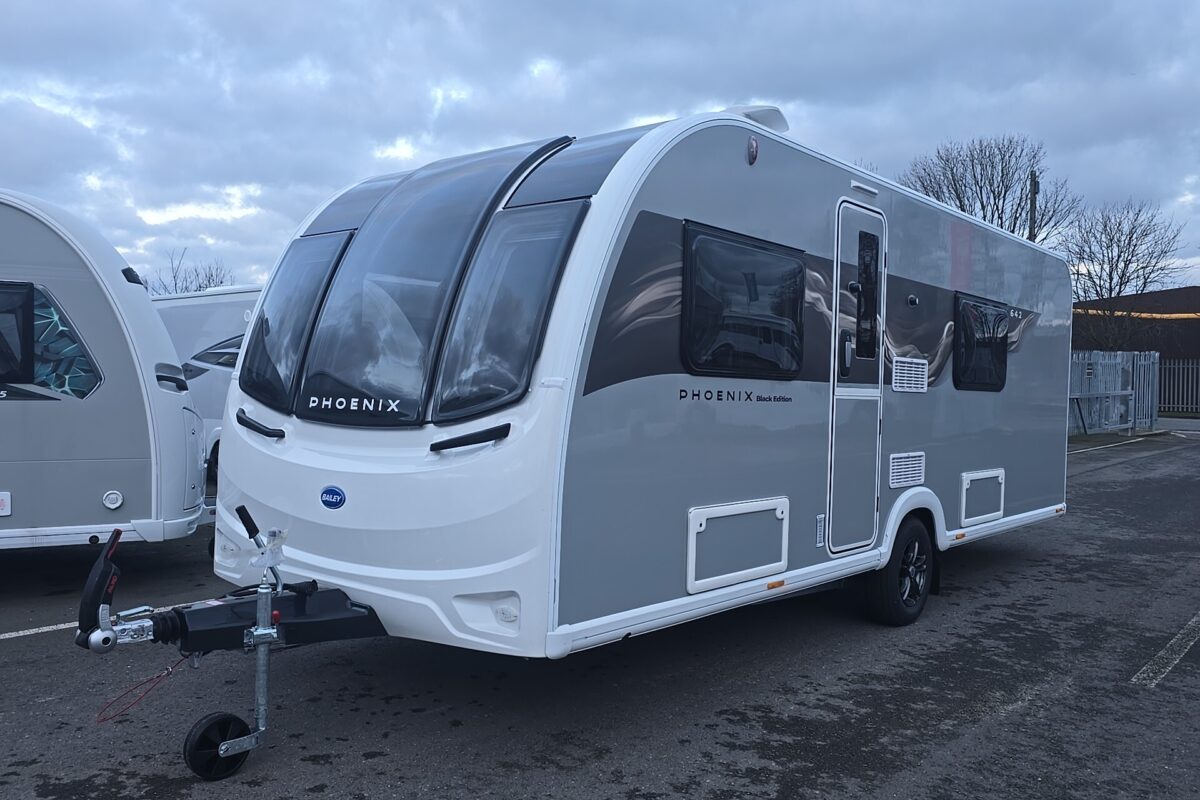 2026 Bailey Phoenix 642 Black Edition front