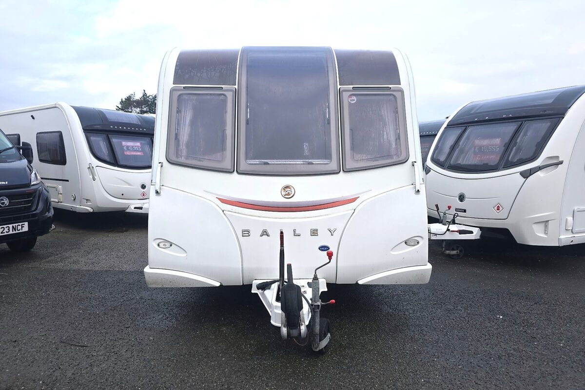 Bailey Unicorn Seville Front