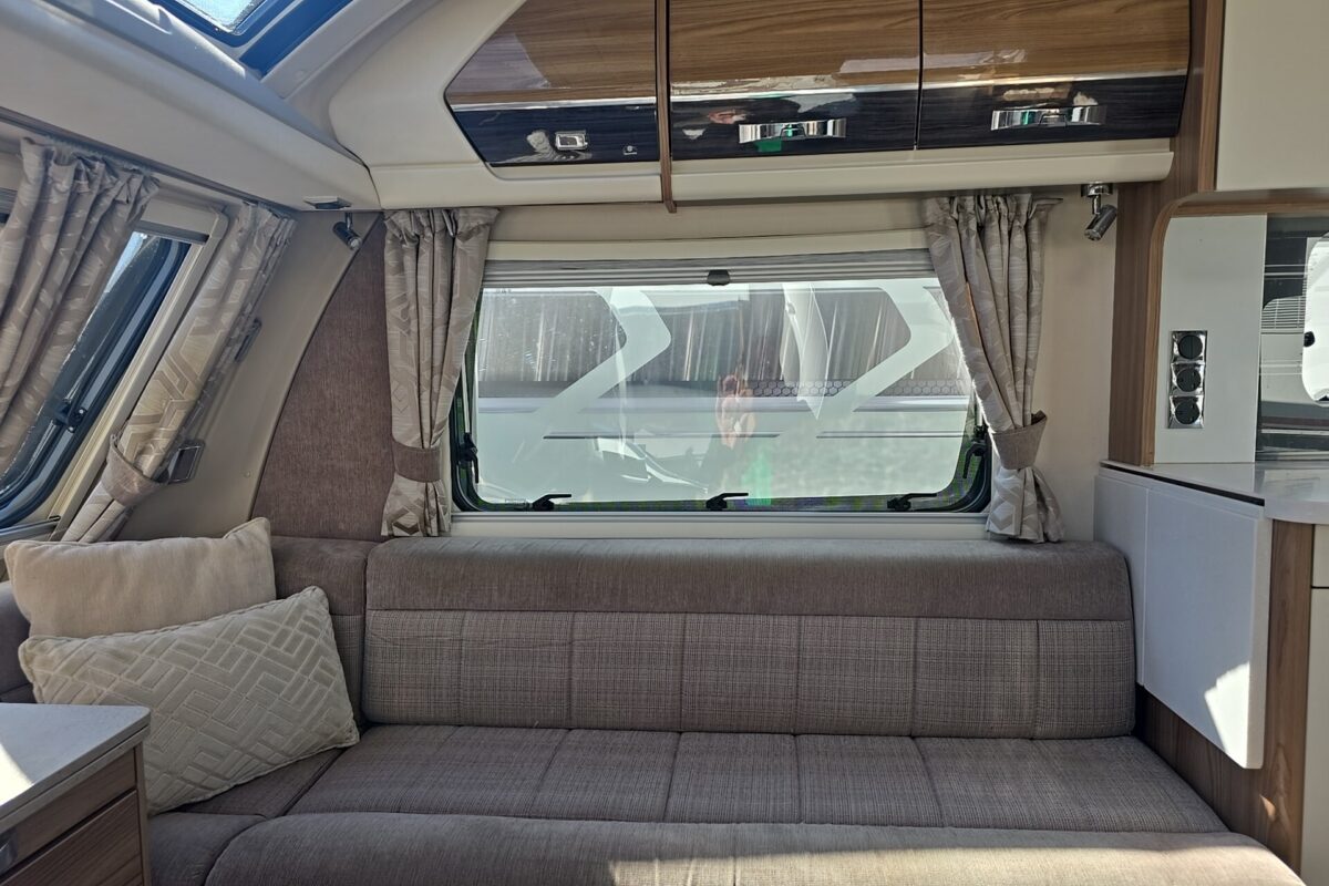 2017 SWIFT ELEGANCE 480 VIEW