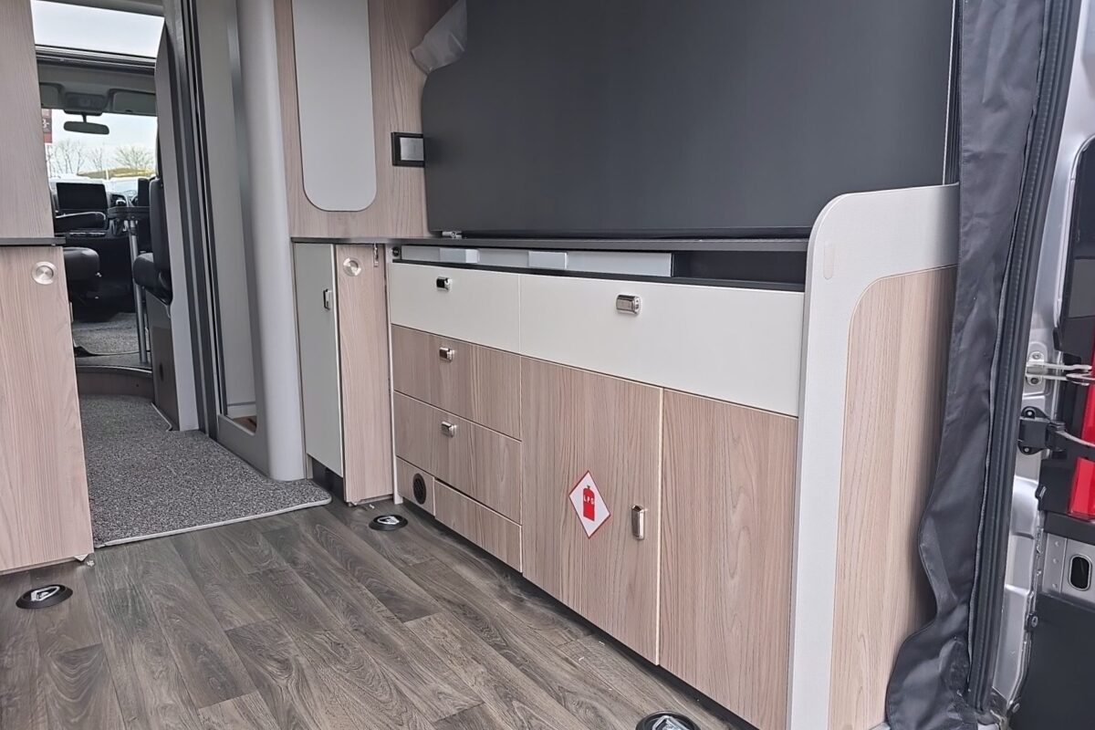 2026 CARRERA 194 CAMPERVAN