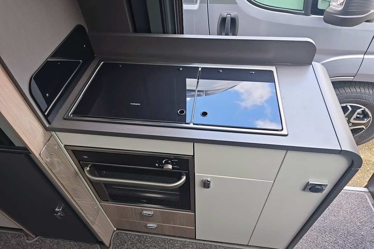 2026 CARRERA 194 CAMPERVAN