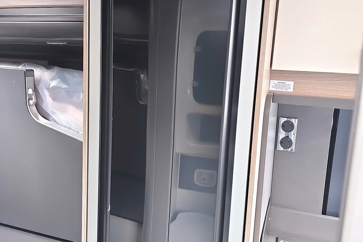 2026 CARRERA 194 CAMPERVAN