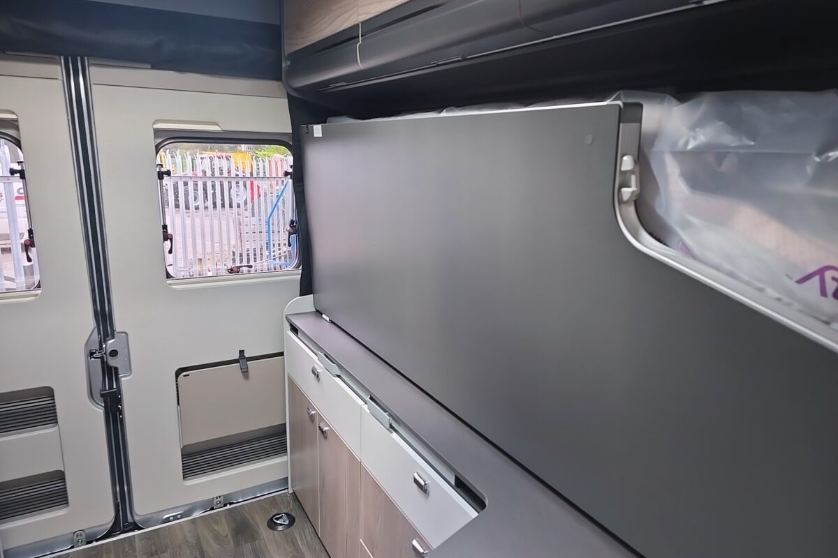 2026 CARRERA 194 CAMPERVAN