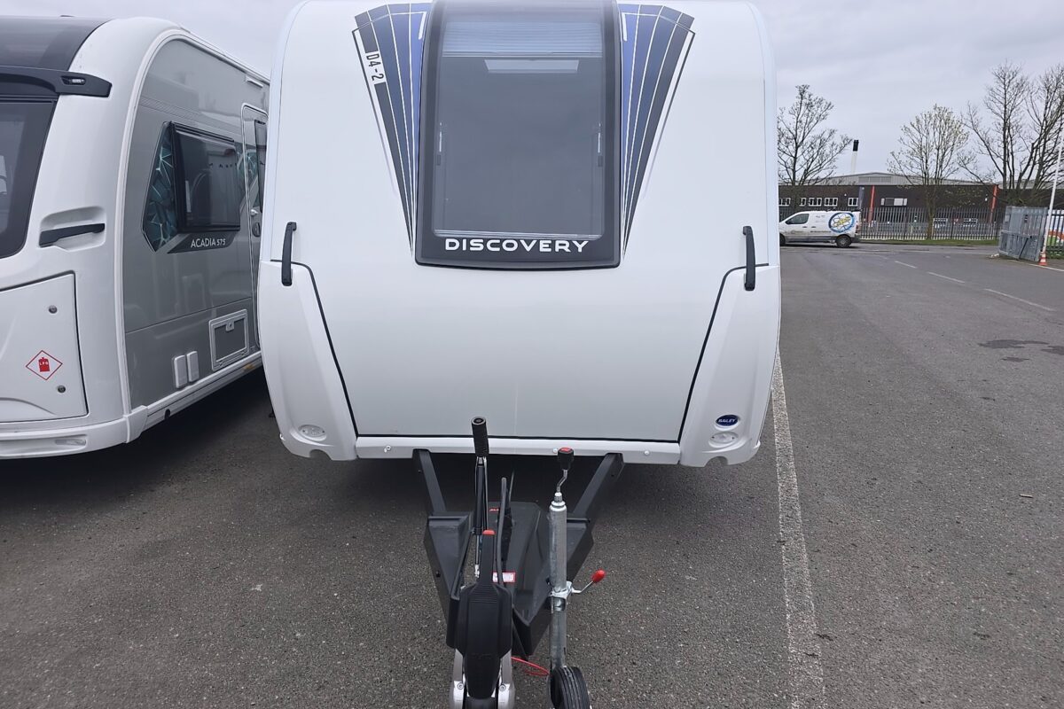 2026 Bailey Discovery D4-2 Front