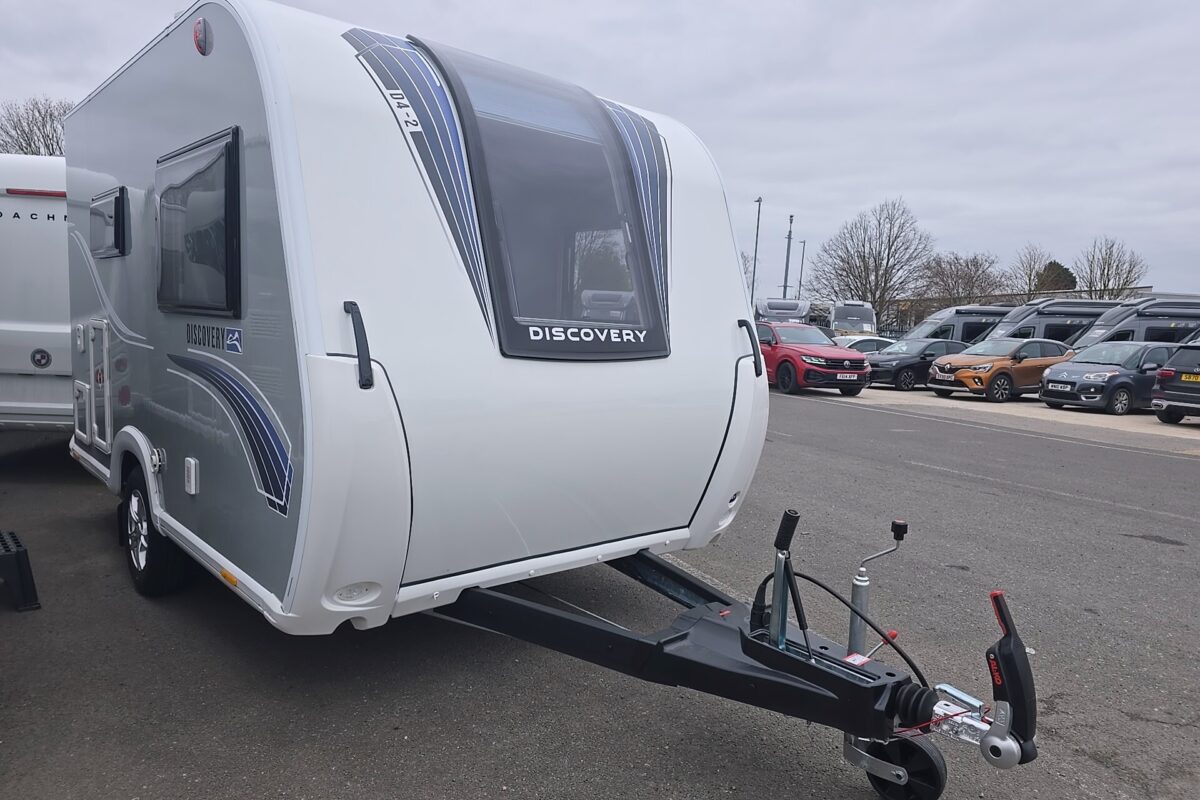 2026 Bailey Discovery D4-2 Front offside