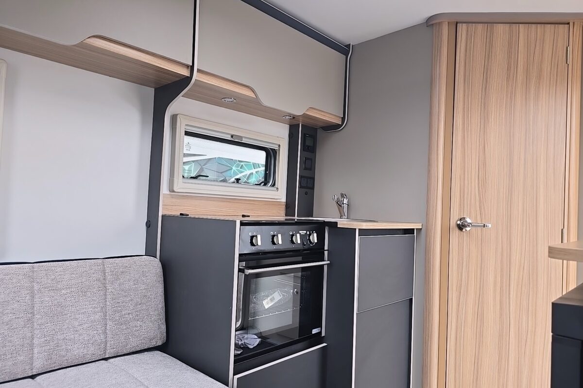 2026 Bailey Discovery D4-2 View