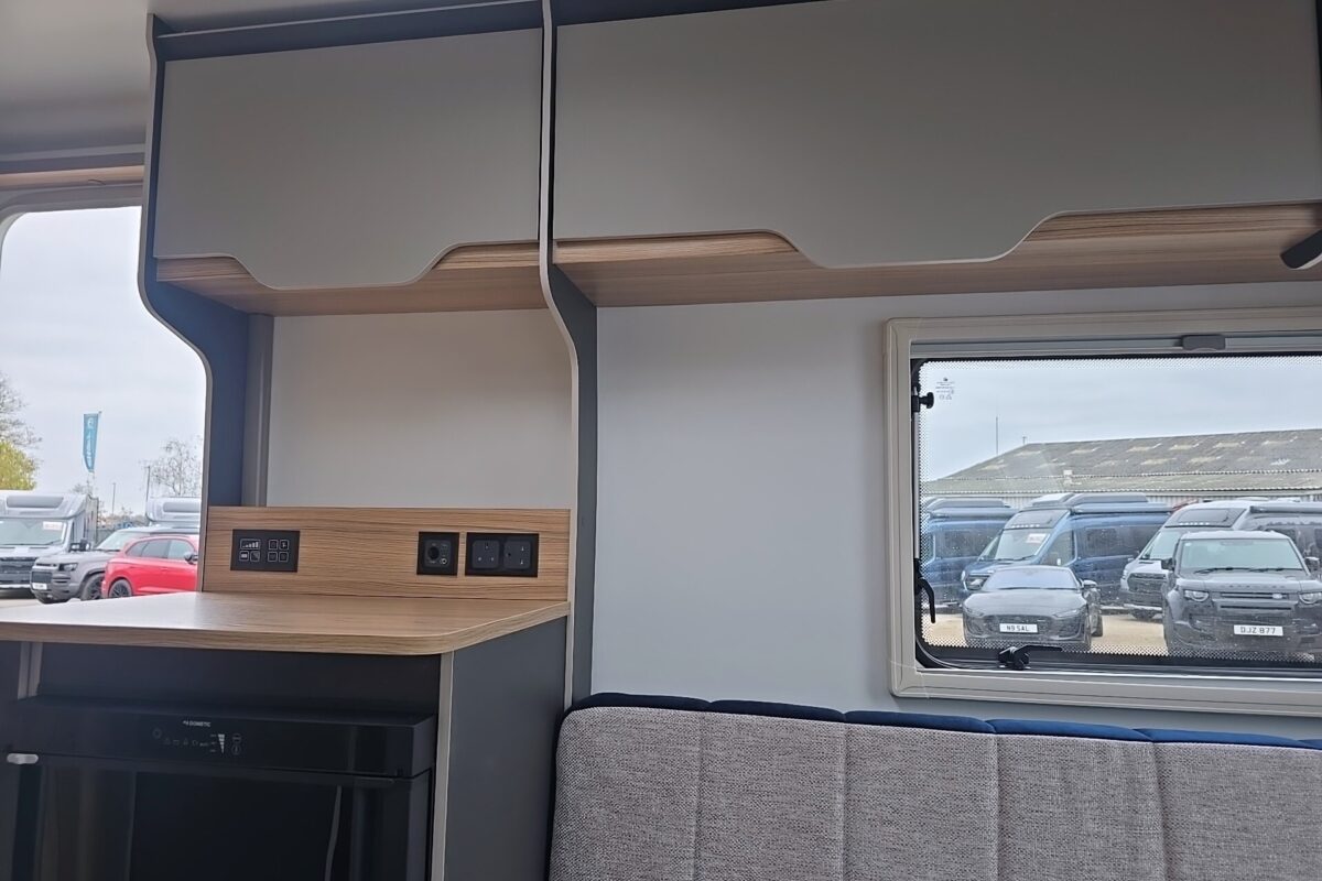 2026 Bailey Discovery D4-2 View