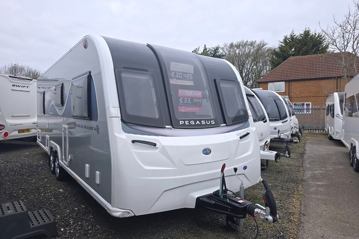 2025 Bailey Pegasus GT75 Grande Messina Front